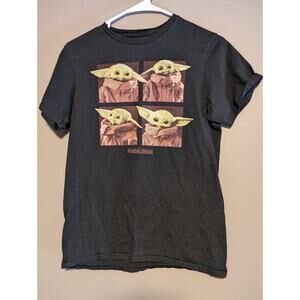 Star Wars Yoda T-Shirt Men's Size Small Black The Mandalorian